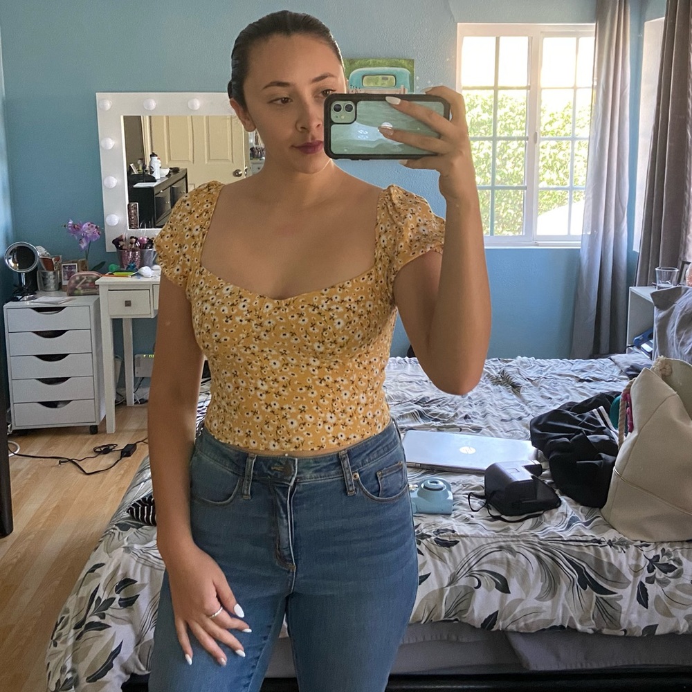 Crop top